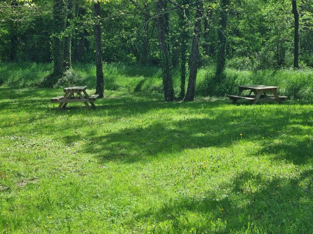 Les Chalets De Saumur, Piscine & Parc Boise, 100M Du Cadrenoir Esterno foto