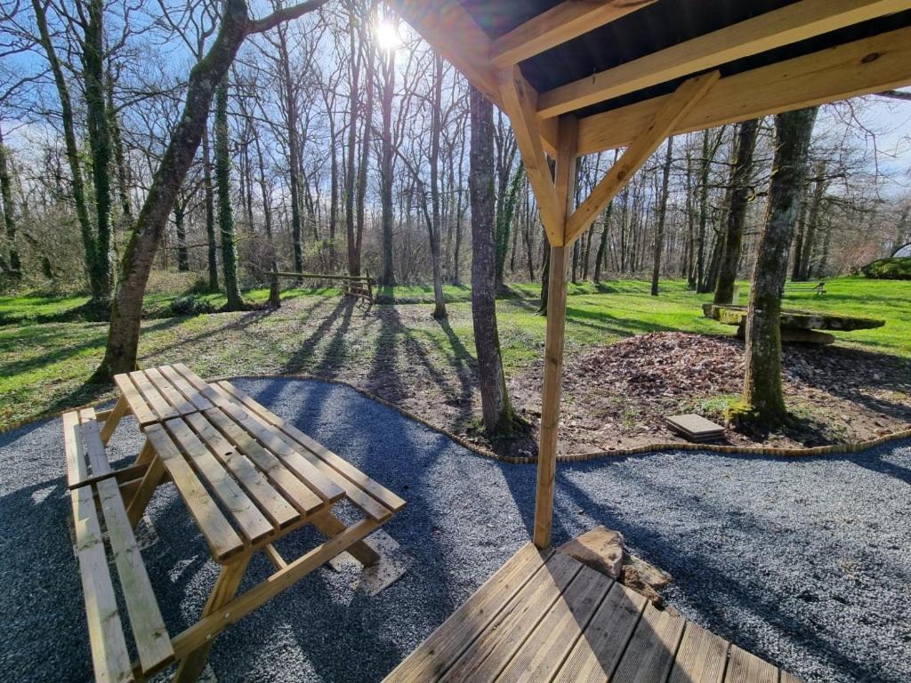 Les Chalets De Saumur, Piscine & Parc Boise, 100M Du Cadrenoir Esterno foto