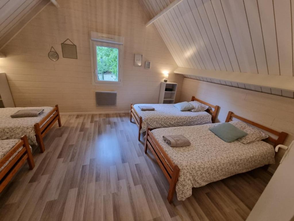 Les Chalets De Saumur, Piscine & Parc Boise, 100M Du Cadrenoir Esterno foto