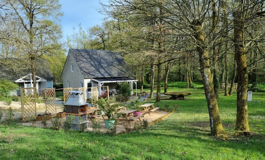 Les Chalets De Saumur, Piscine & Parc Boise, 100M Du Cadrenoir Esterno foto